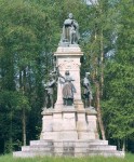 monument-du-comte-de-chambord-sainte-anne-dauray.jpg
